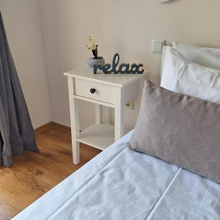 роял палм студио 99 Apartment *