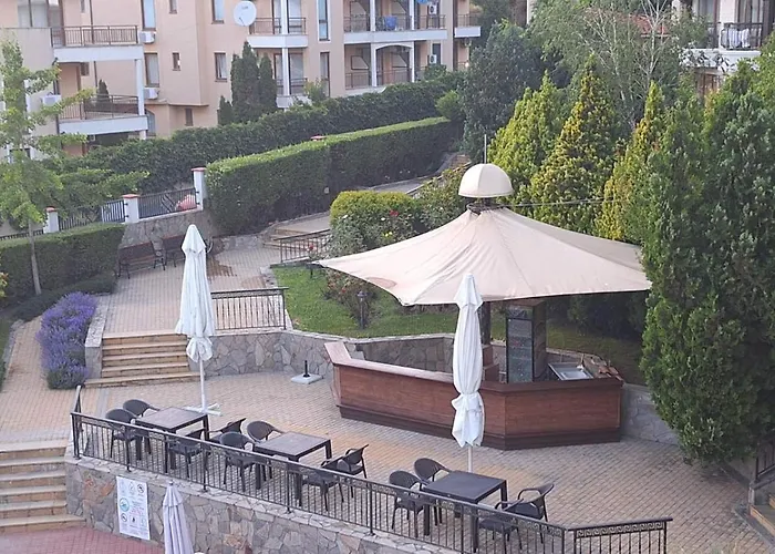 роял палм студио 99 * Sveti Vlas